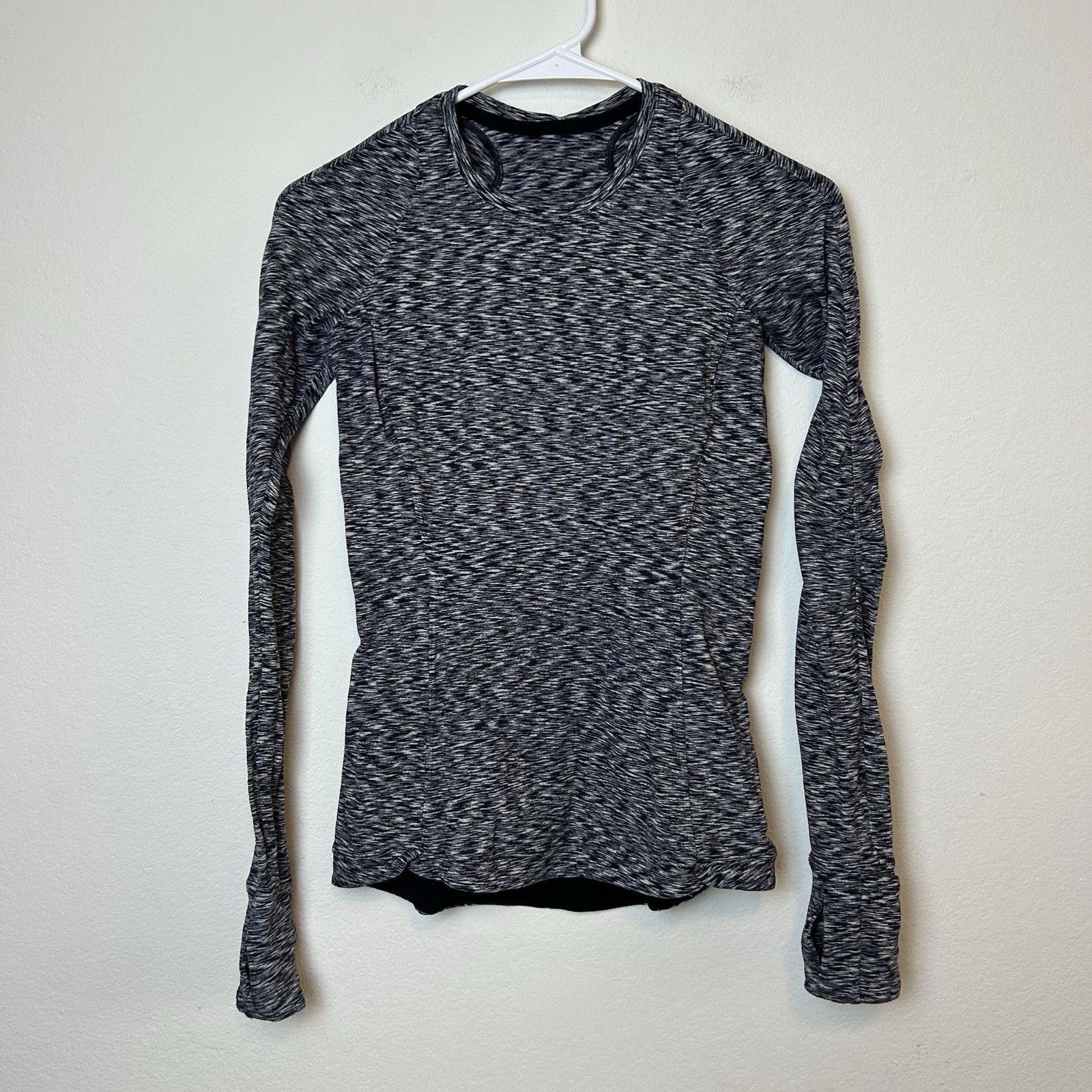 Lululemon Shirt Women’s 4 Gray It's Rulu Run Long Sleeve Performance Gym Workout